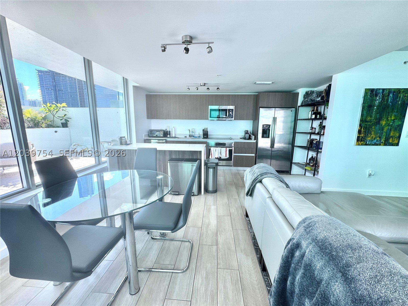 1600 SW 1st Ave #910, Miami FL 33129