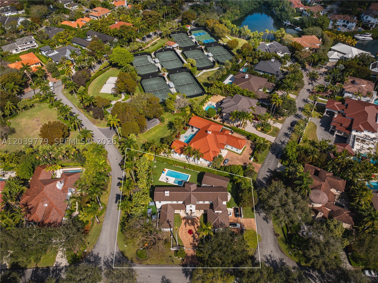 165 Paloma Dr, Coral Gables FL 33143