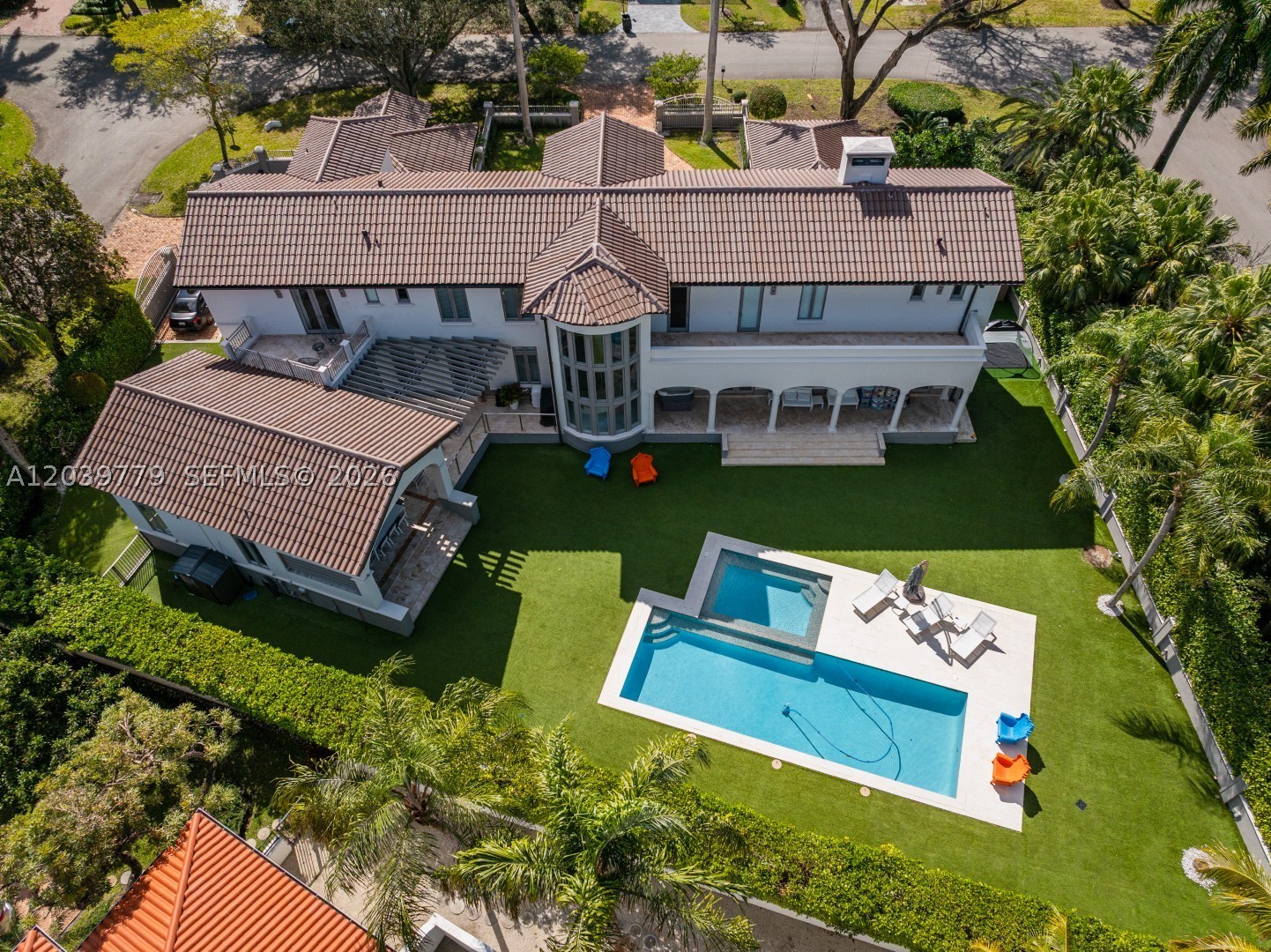165 Paloma Dr, Coral Gables FL 33143