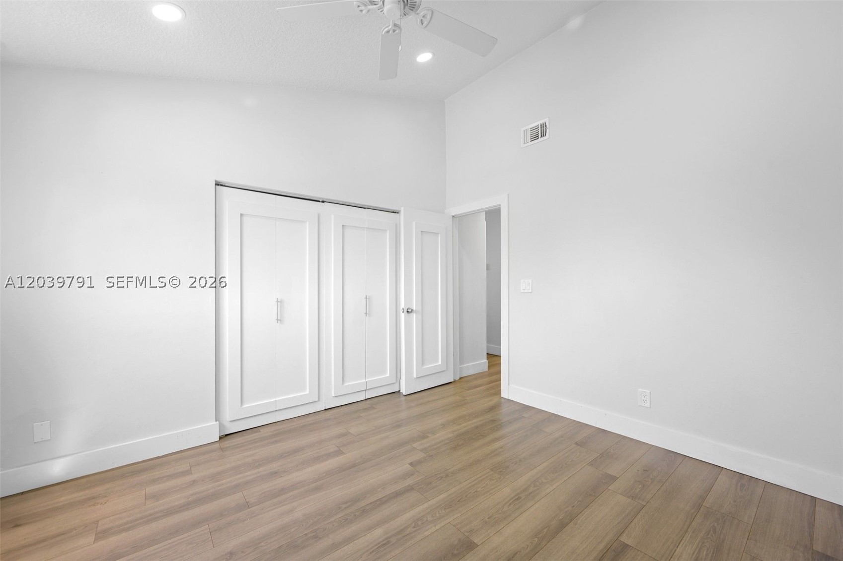 3449 NW 44th St #108, Oakland Park FL 33309