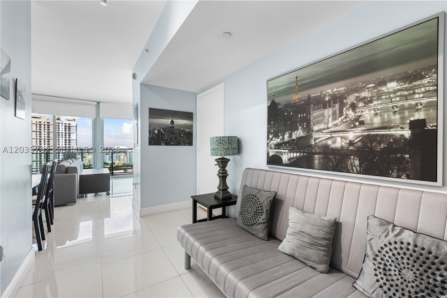 350 S Miami Ave #2815, Miami FL 33130