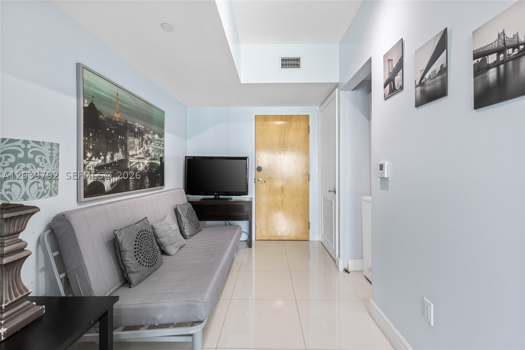 350 S Miami Ave #2815, Miami FL 33130