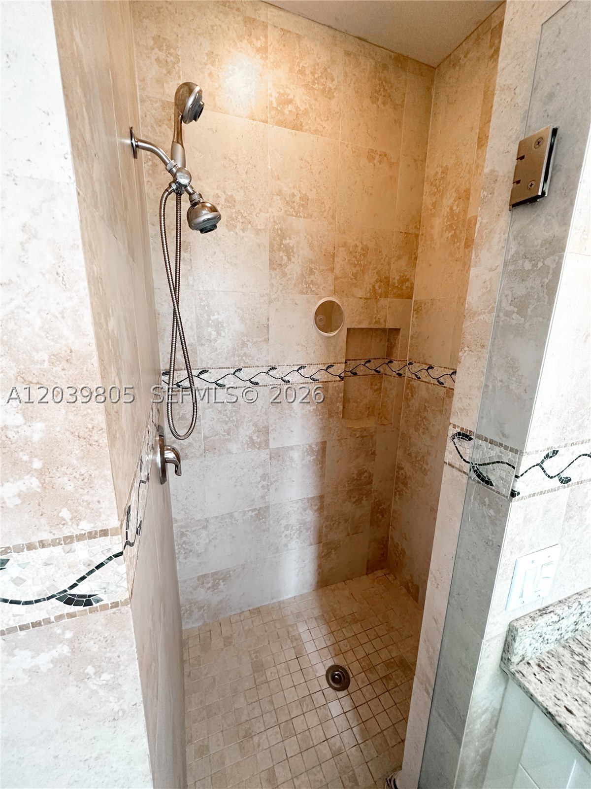 2105 NE 38th Rd, Homestead FL 33033