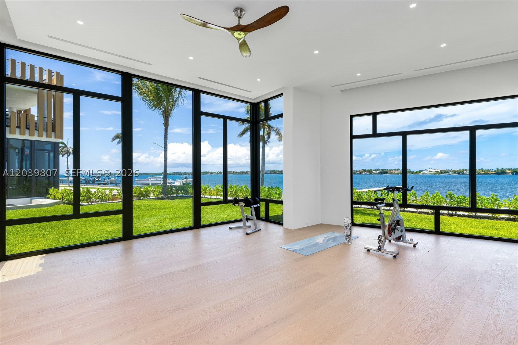 6315 S Flagler Dr, West Palm Beach FL 33405