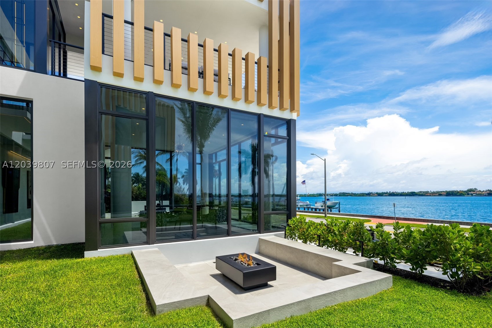 6315 S Flagler Dr, West Palm Beach FL 33405