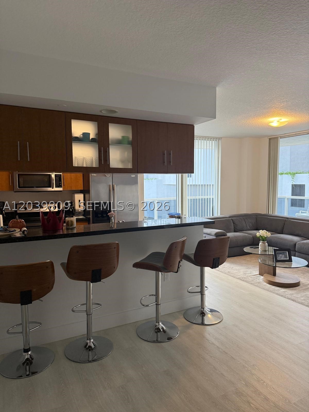 601 NE 23rd St #806, Miami FL 33137