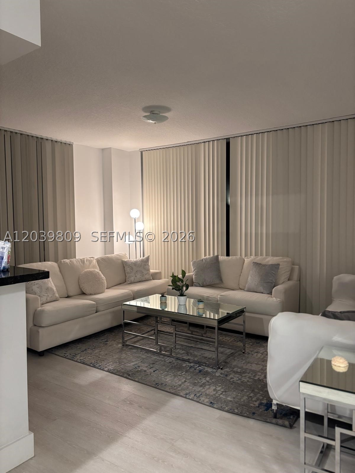 601 NE 23rd St #806, Miami FL 33137