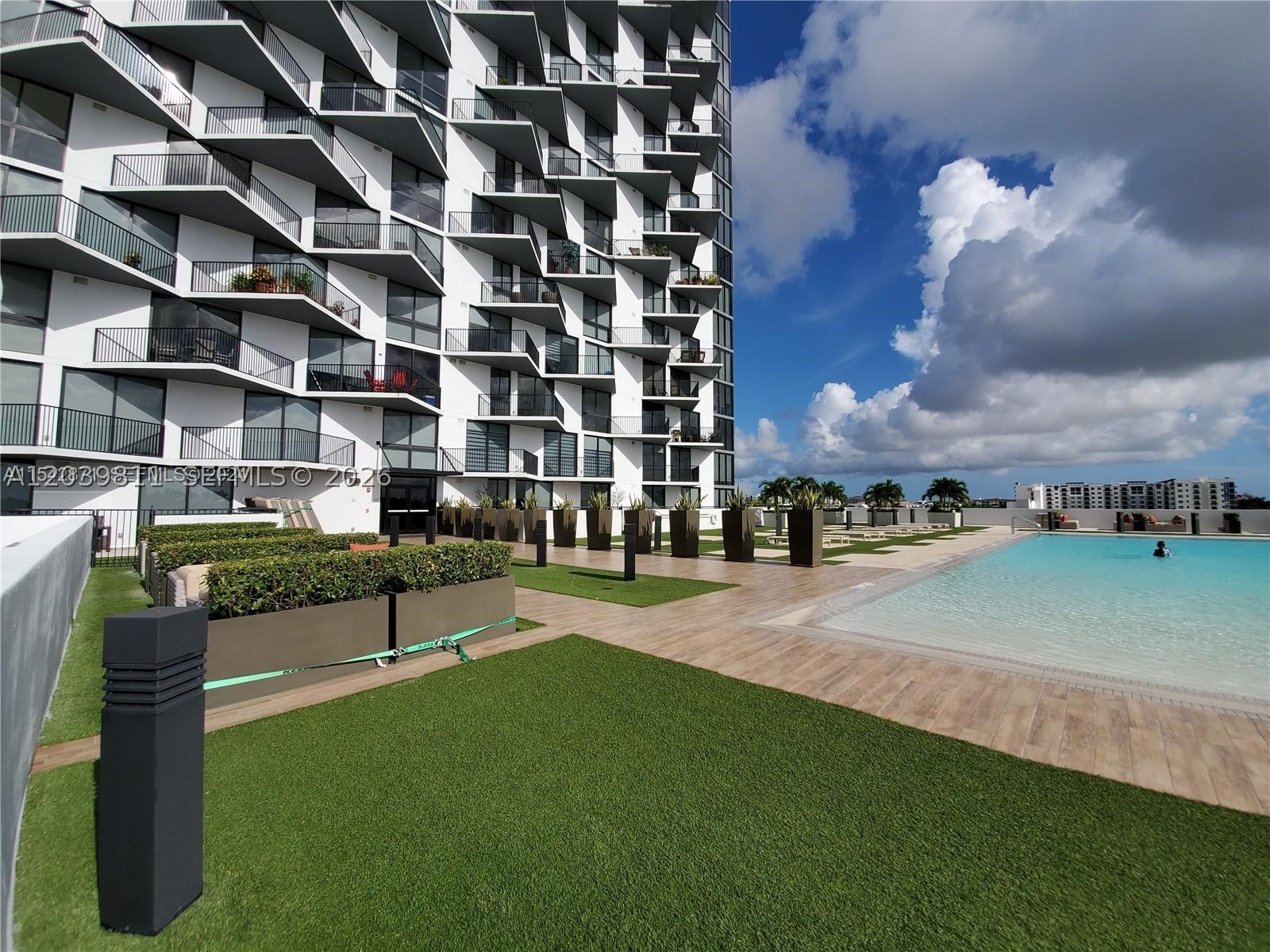 5252 NW 85th Ave #1504, Doral FL 33166