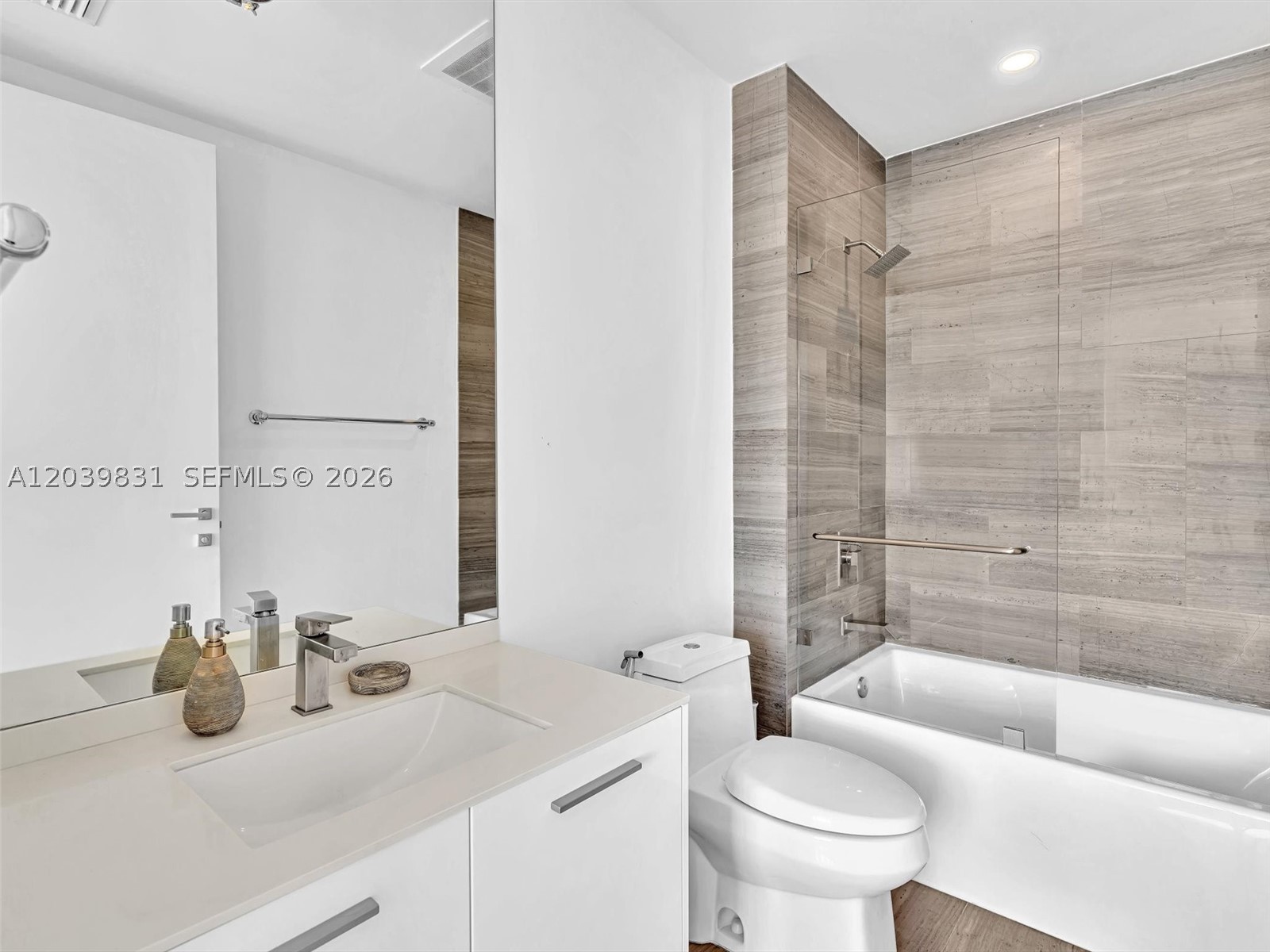 1300 E Brickell Bay Dr #4202, Miami FL 33131