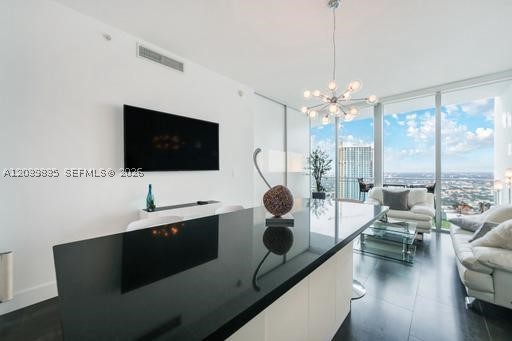 92 SW 3rd St #5108, Miami FL 33130