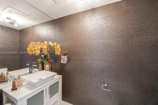 92 SW 3rd St #5108, Miami FL 33130