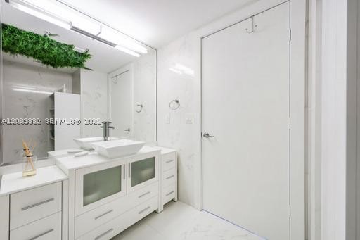92 SW 3rd St #5108, Miami FL 33130
