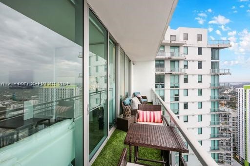 92 SW 3rd St #5108, Miami FL 33130