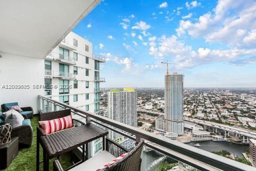 92 SW 3rd St #5108, Miami FL 33130