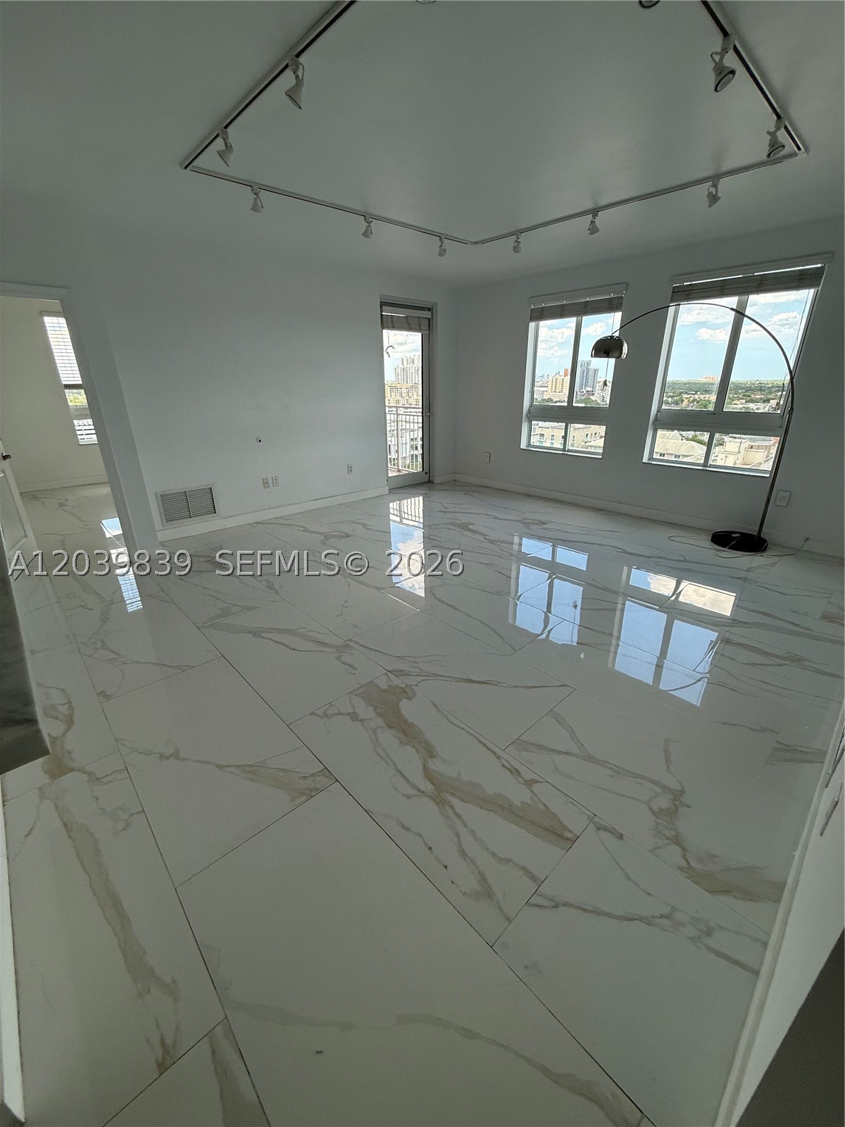 7350 SW 89th St #1602S, Miami FL 33156