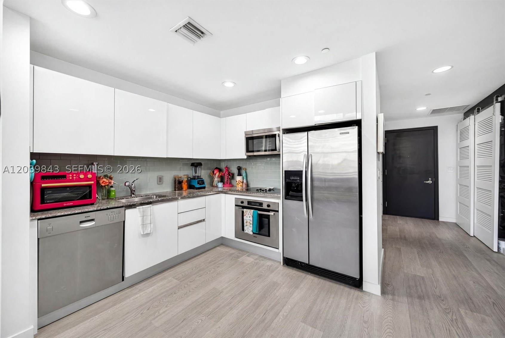 1050 Brickell Ave #420, Miami FL 33131