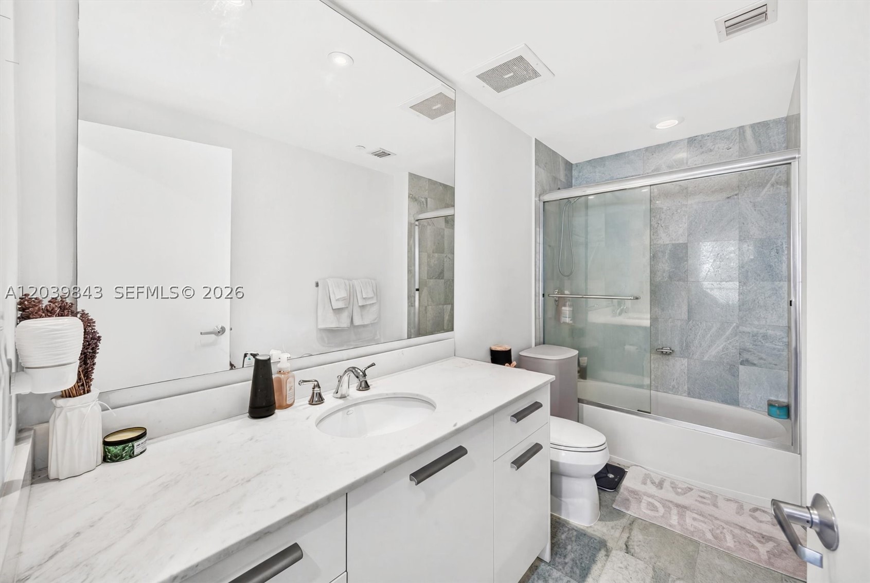 1050 Brickell Ave #420, Miami FL 33131