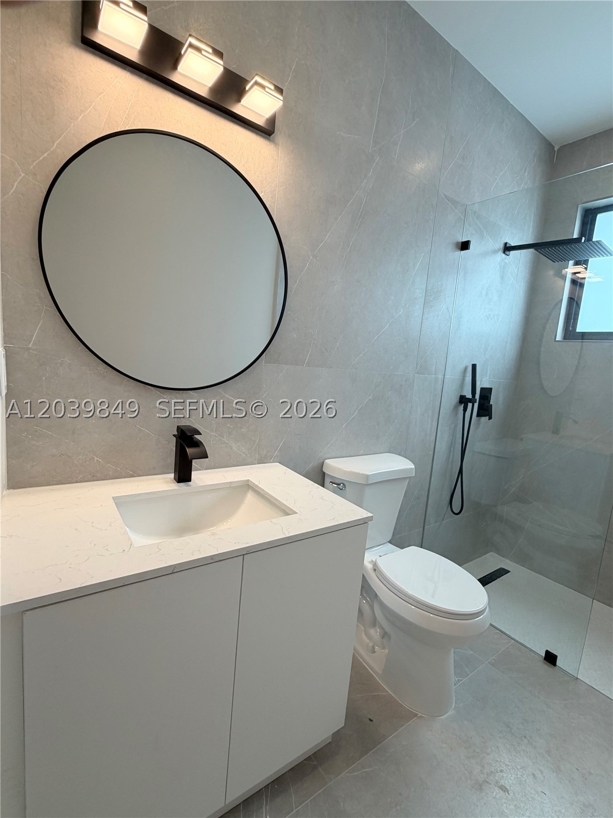 1860 NW 48th St, Miami FL 33142