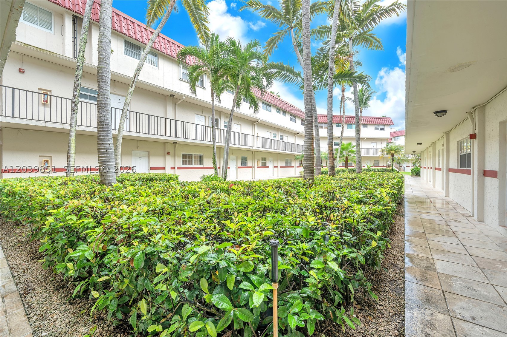8650 SW 67th Ave #1010, Pinecrest FL 33156