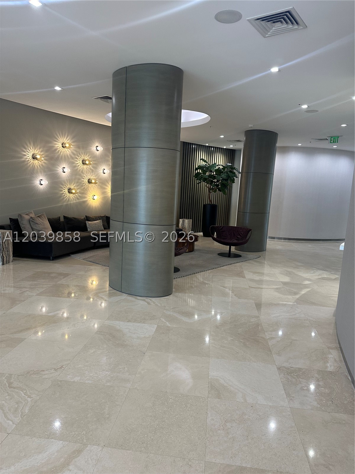 Bal Harbour FL 33180 - A12039858