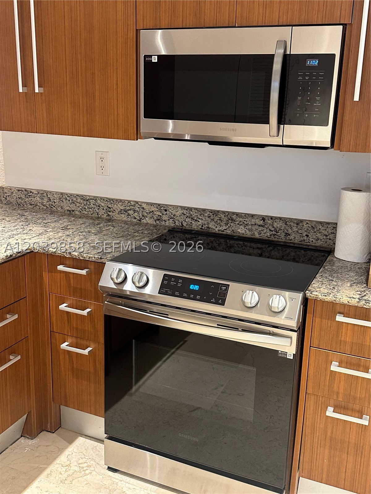Bal Harbour FL 33180 - A12039858