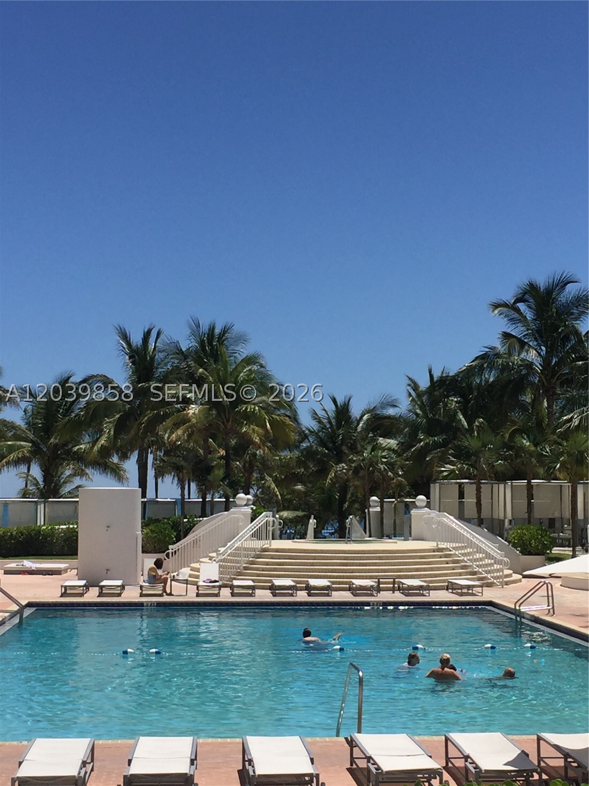 Bal Harbour FL 33180 - A12039858