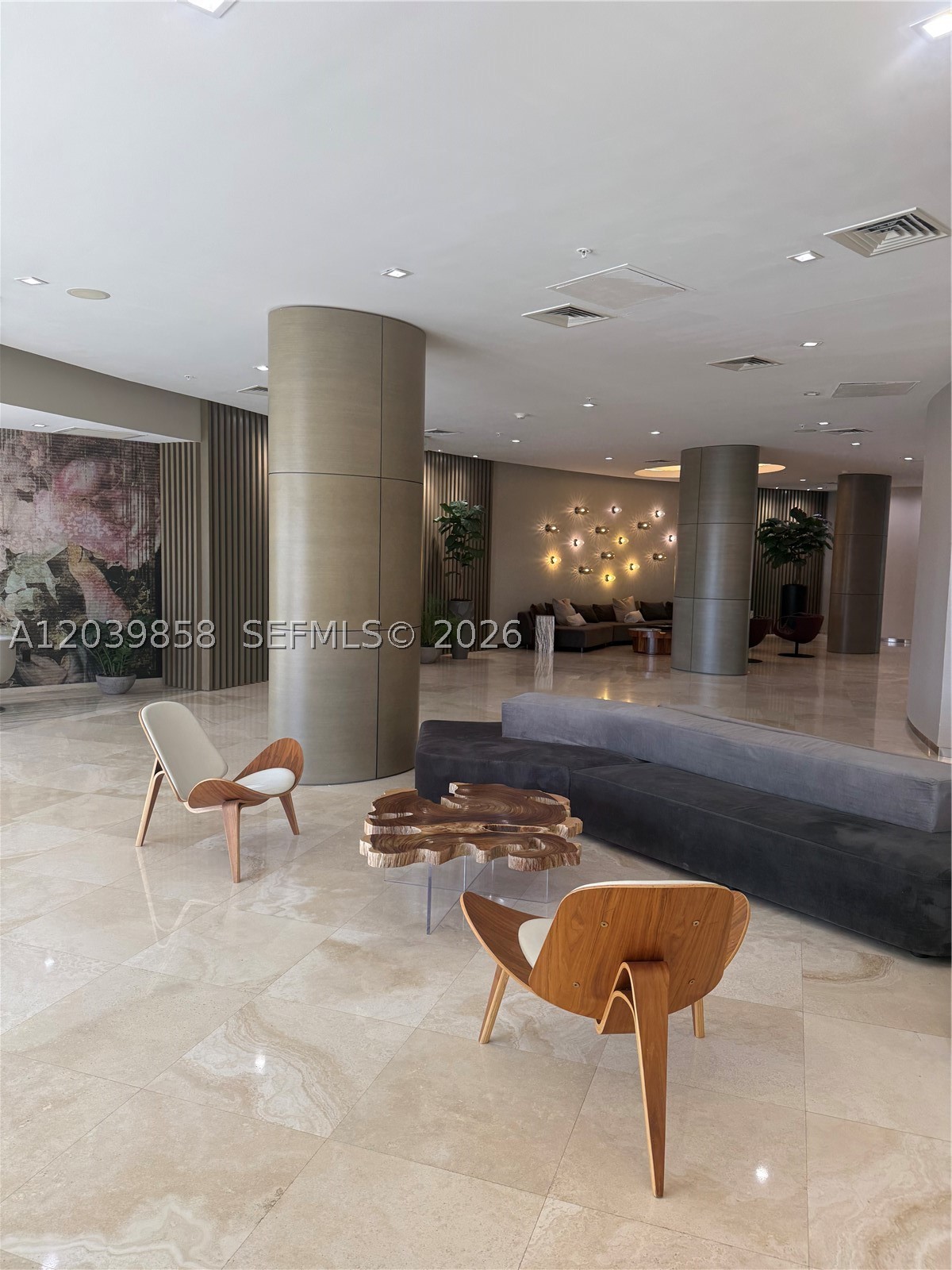 Bal Harbour FL 33180 - A12039858