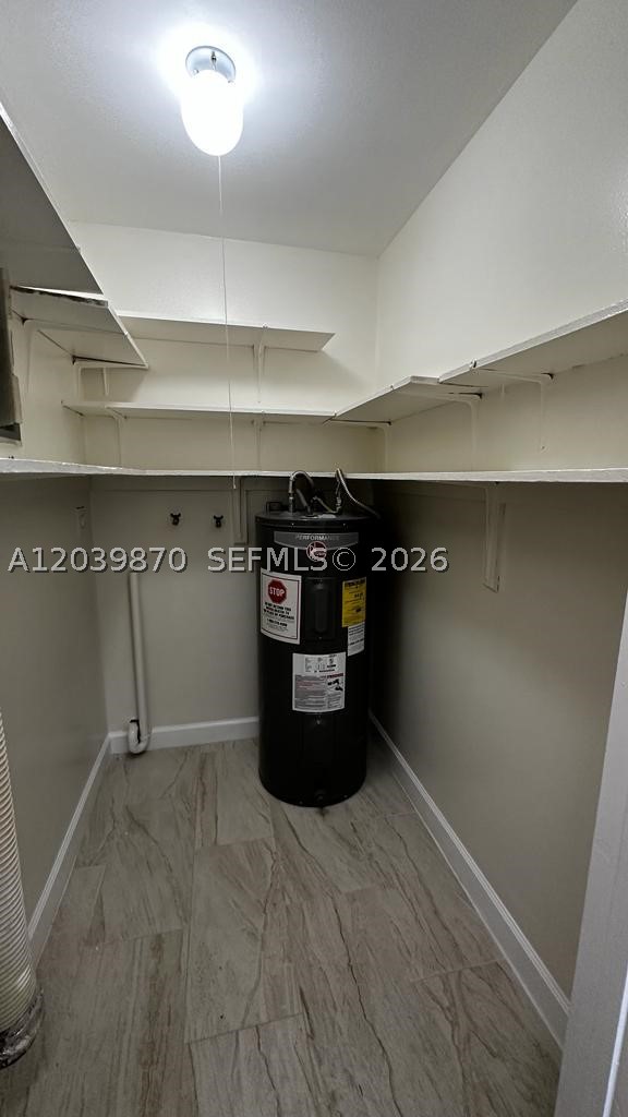 7480 SW 10th St #202A, North Lauderdale FL 33068