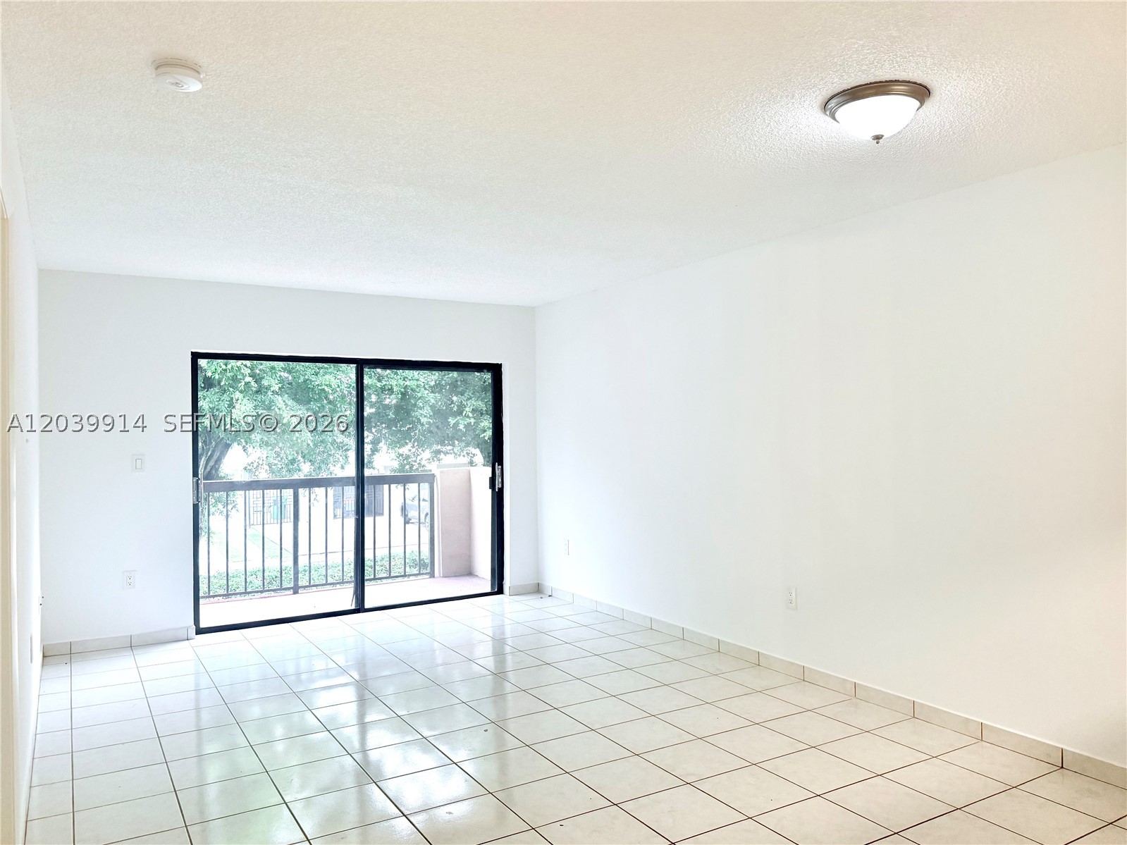 995 SW 84th Ave #223, Miami FL 33144