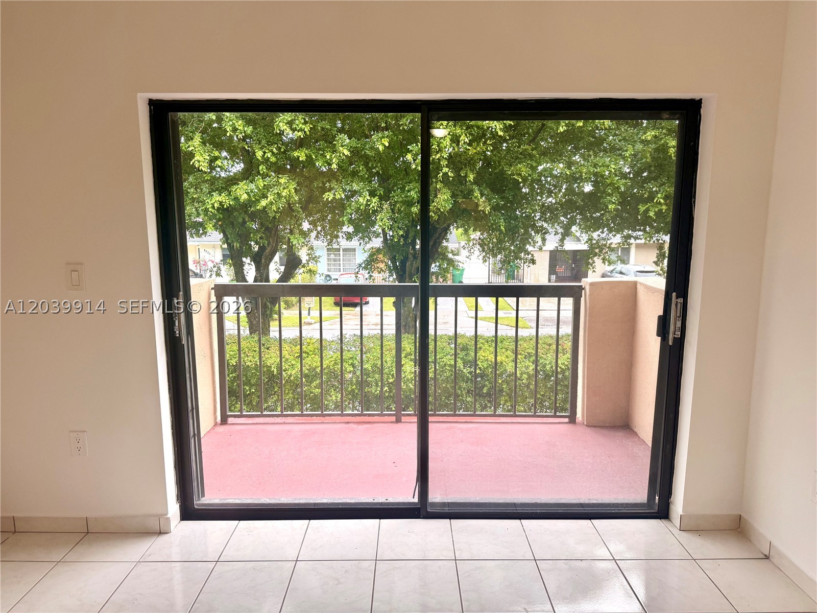 995 SW 84th Ave #223, Miami FL 33144