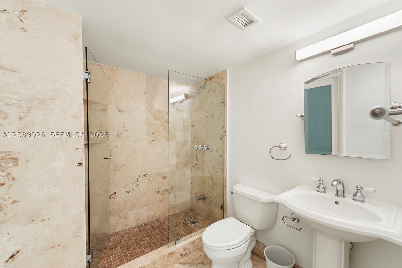 600 Grapetree Dr #7ES, Key Biscayne FL 33149
