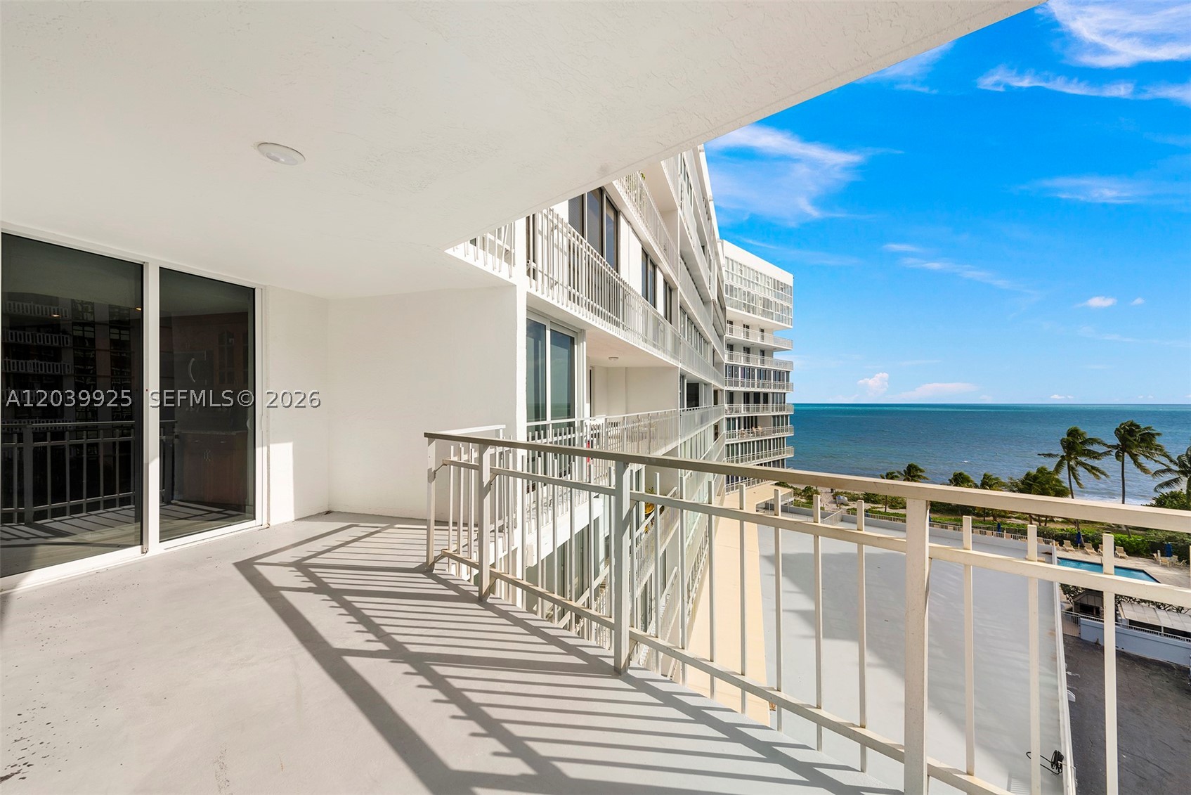 600 Grapetree Dr #7ES, Key Biscayne FL 33149