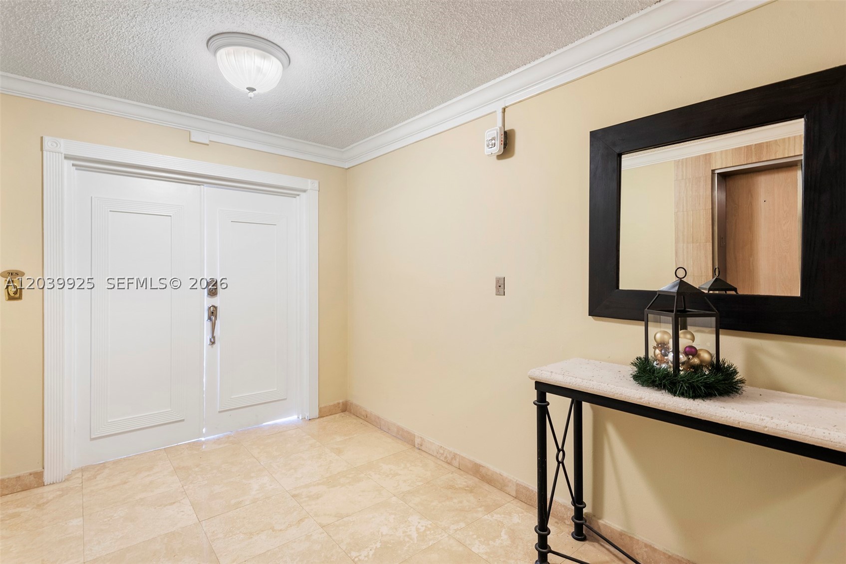 600 Grapetree Dr #7ES, Key Biscayne FL 33149