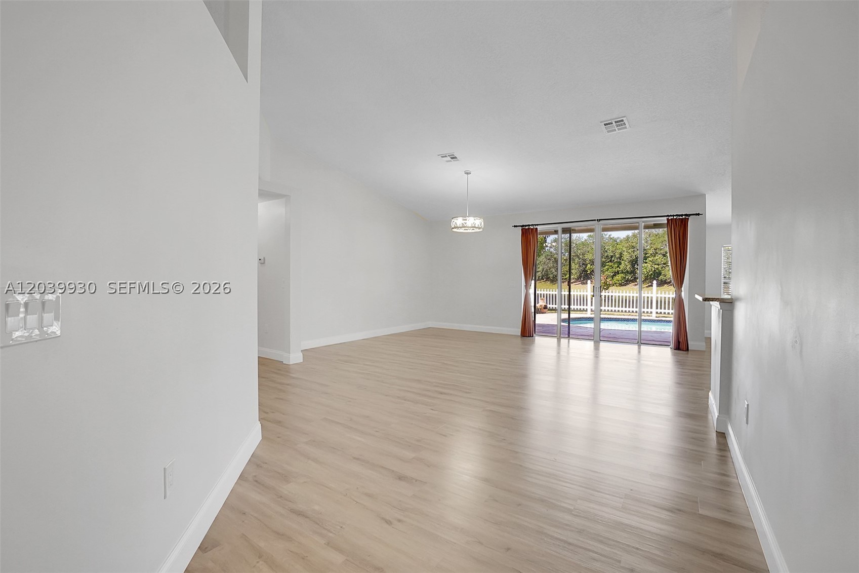1574 NW 103rd Ter, Coral Springs FL 33071