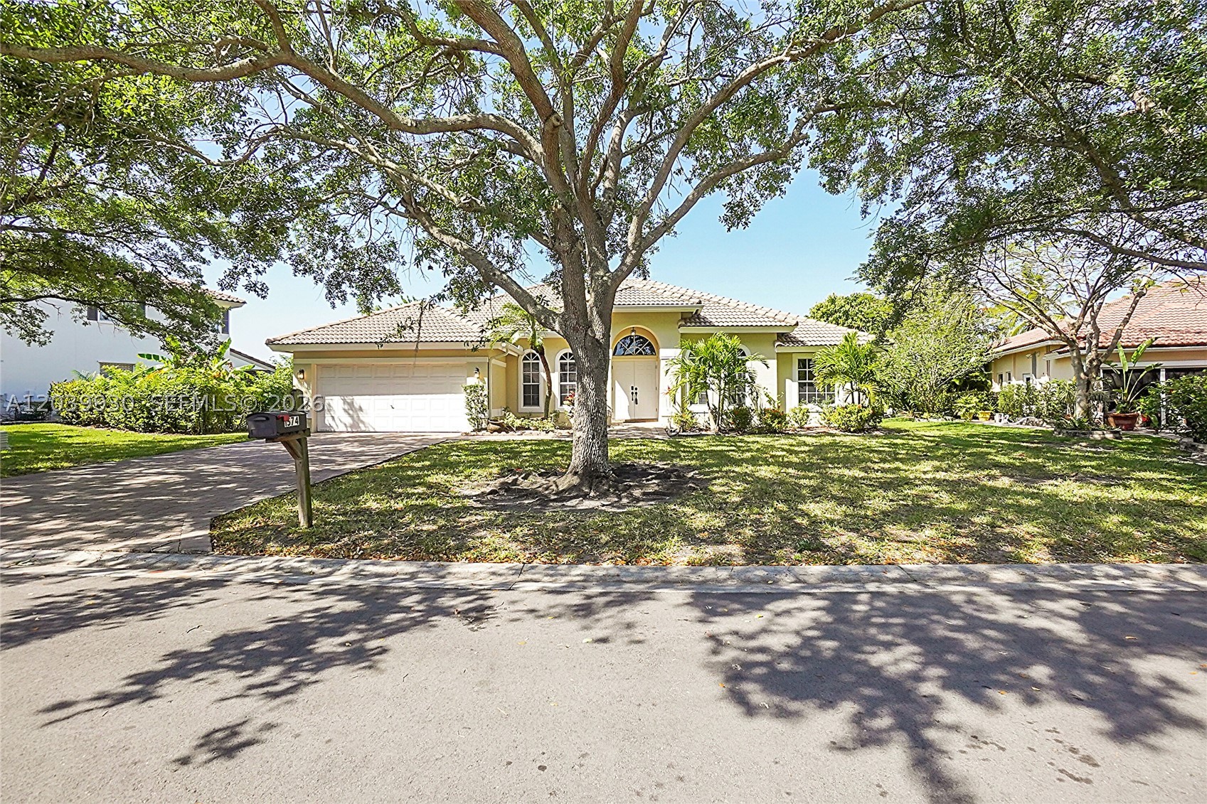 1574 NW 103rd Ter, Coral Springs FL 33071