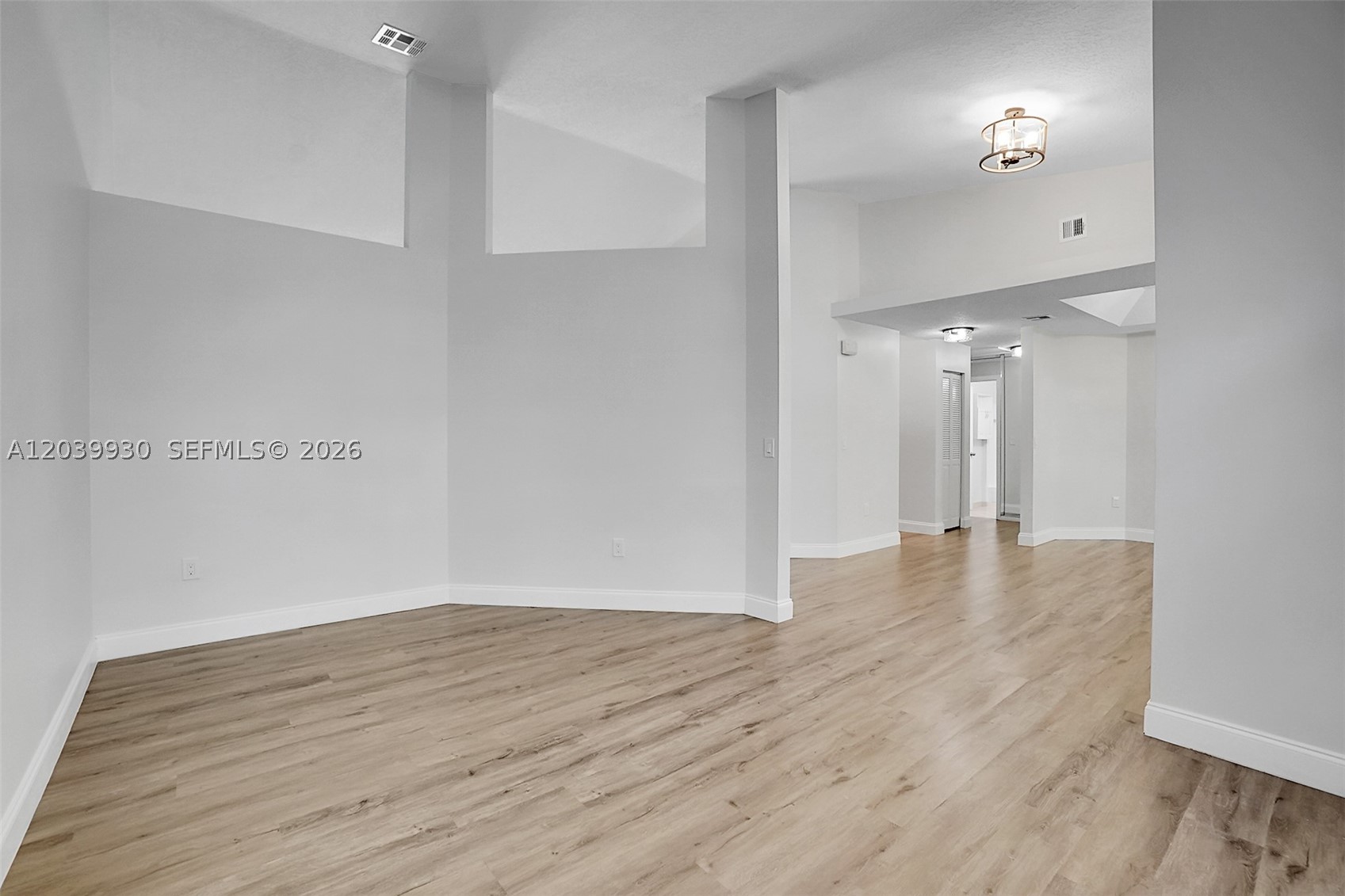 1574 NW 103rd Ter, Coral Springs FL 33071