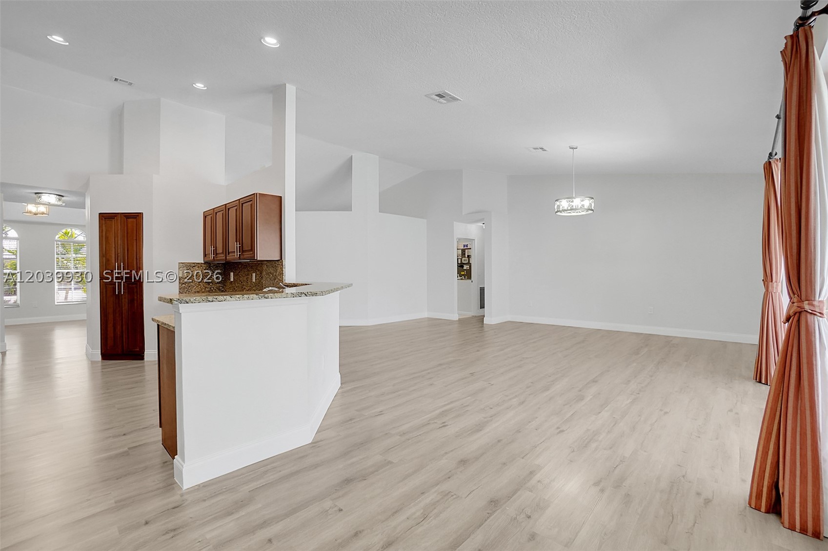 1574 NW 103rd Ter, Coral Springs FL 33071