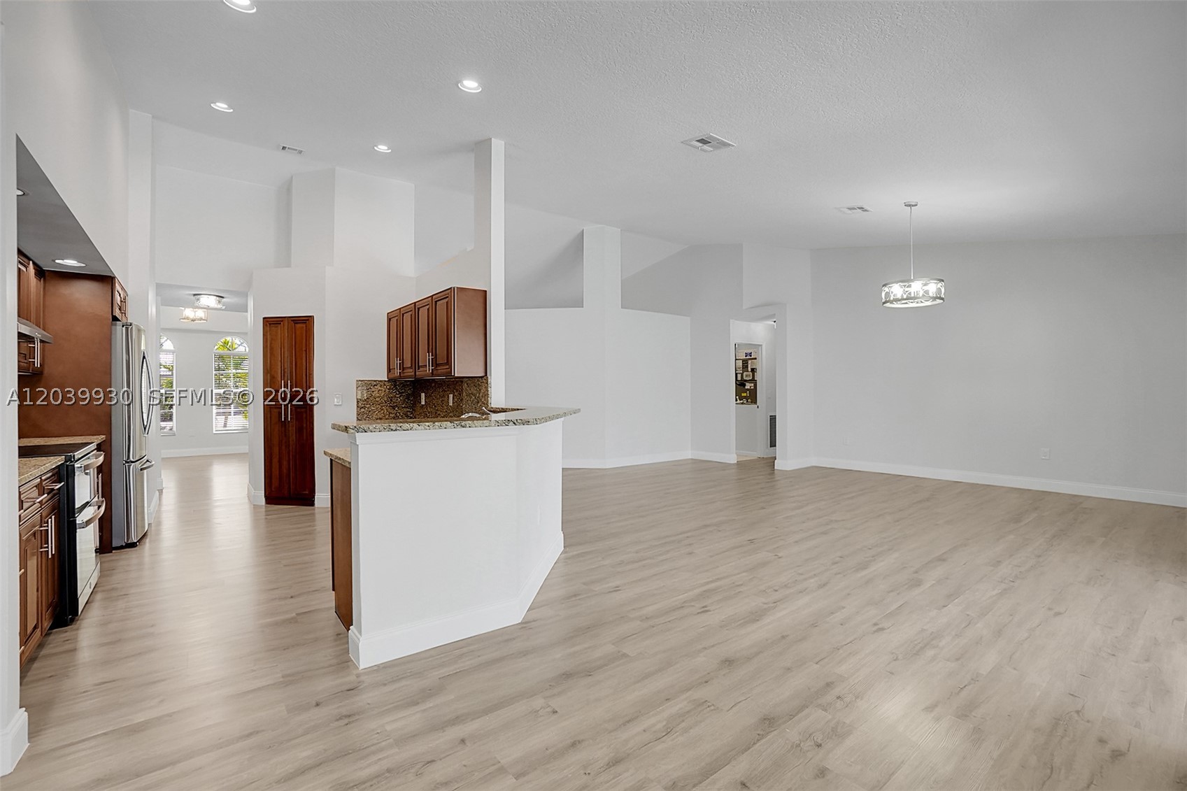 1574 NW 103rd Ter, Coral Springs FL 33071