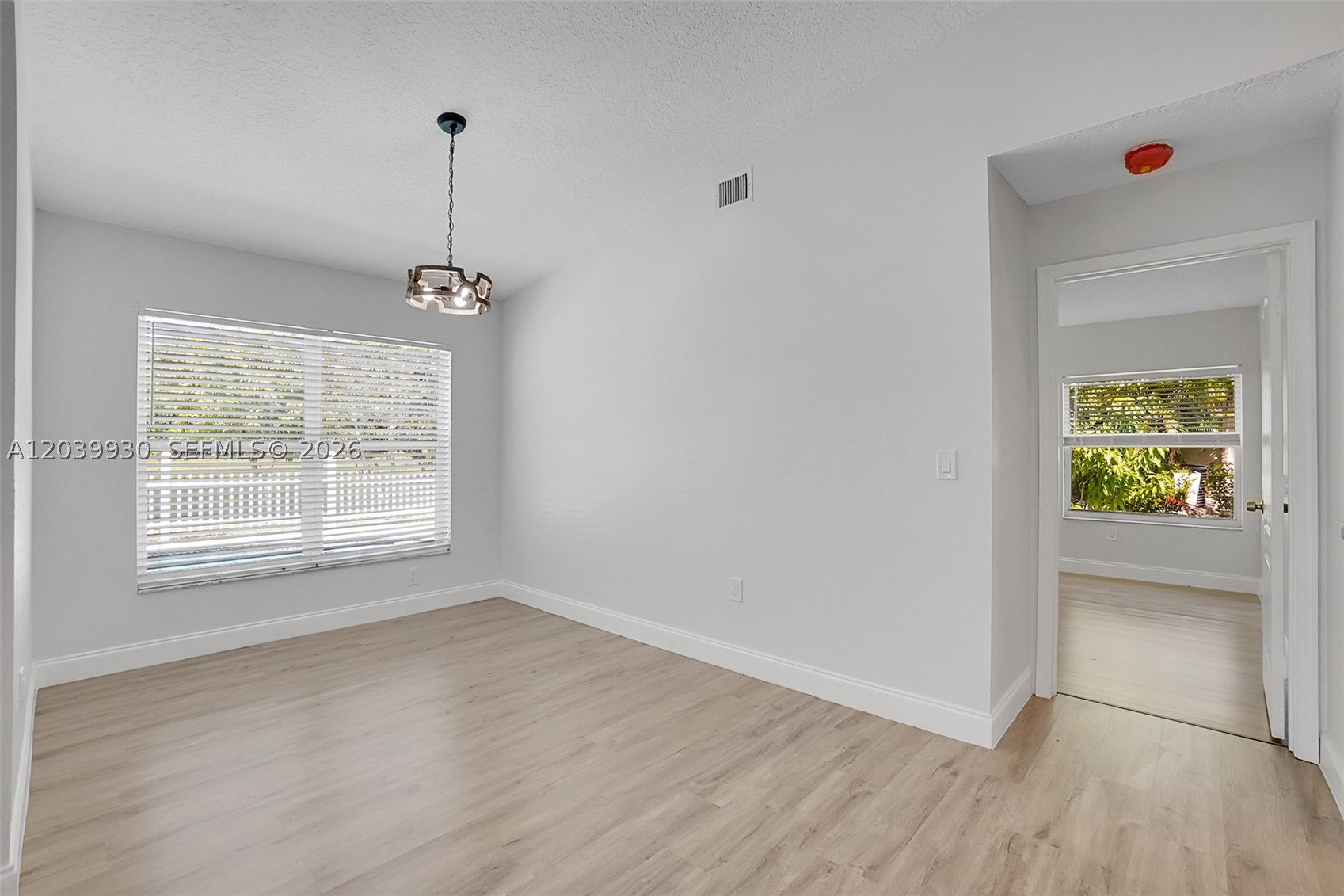 1574 NW 103rd Ter, Coral Springs FL 33071