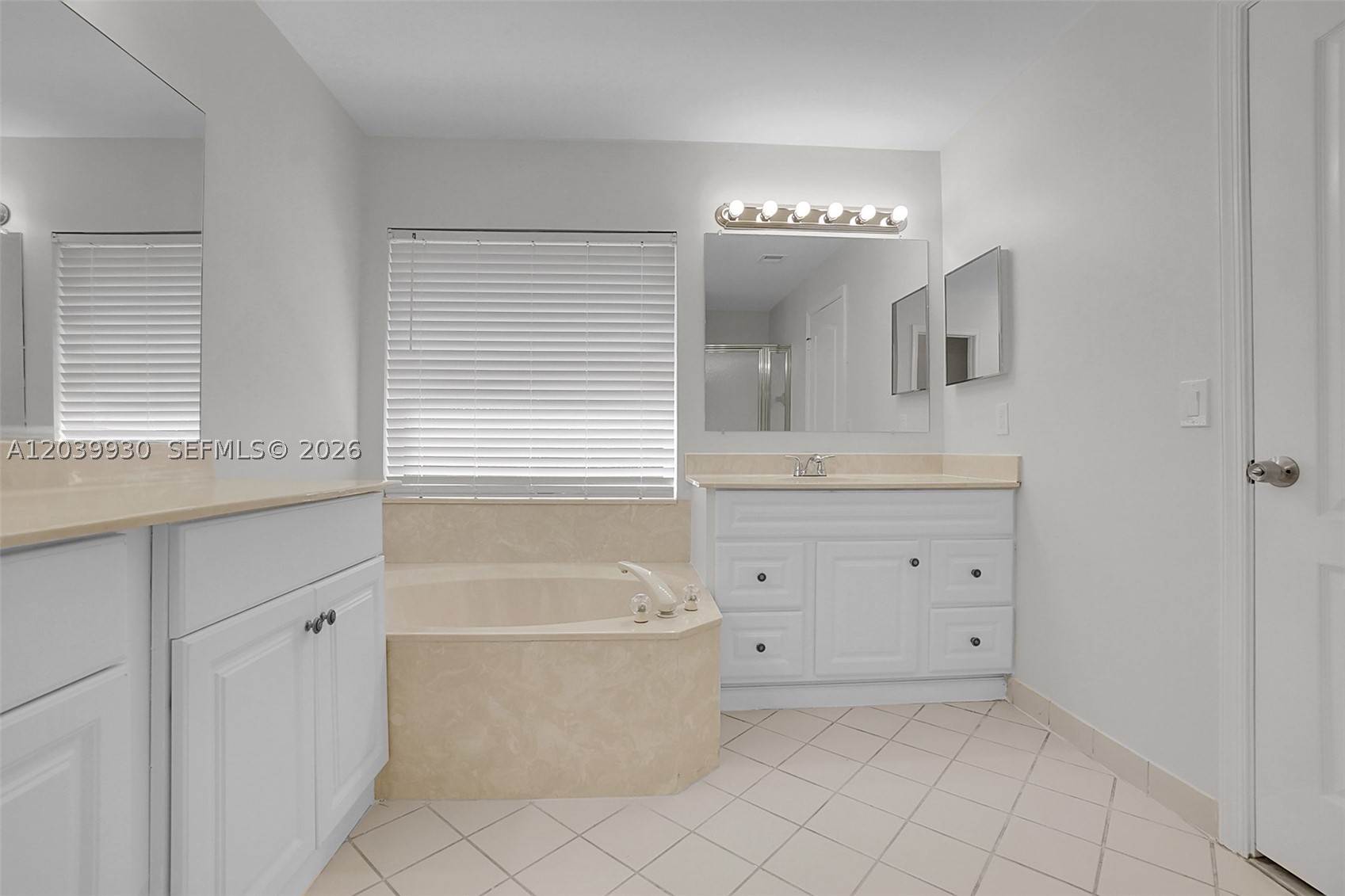 1574 NW 103rd Ter, Coral Springs FL 33071
