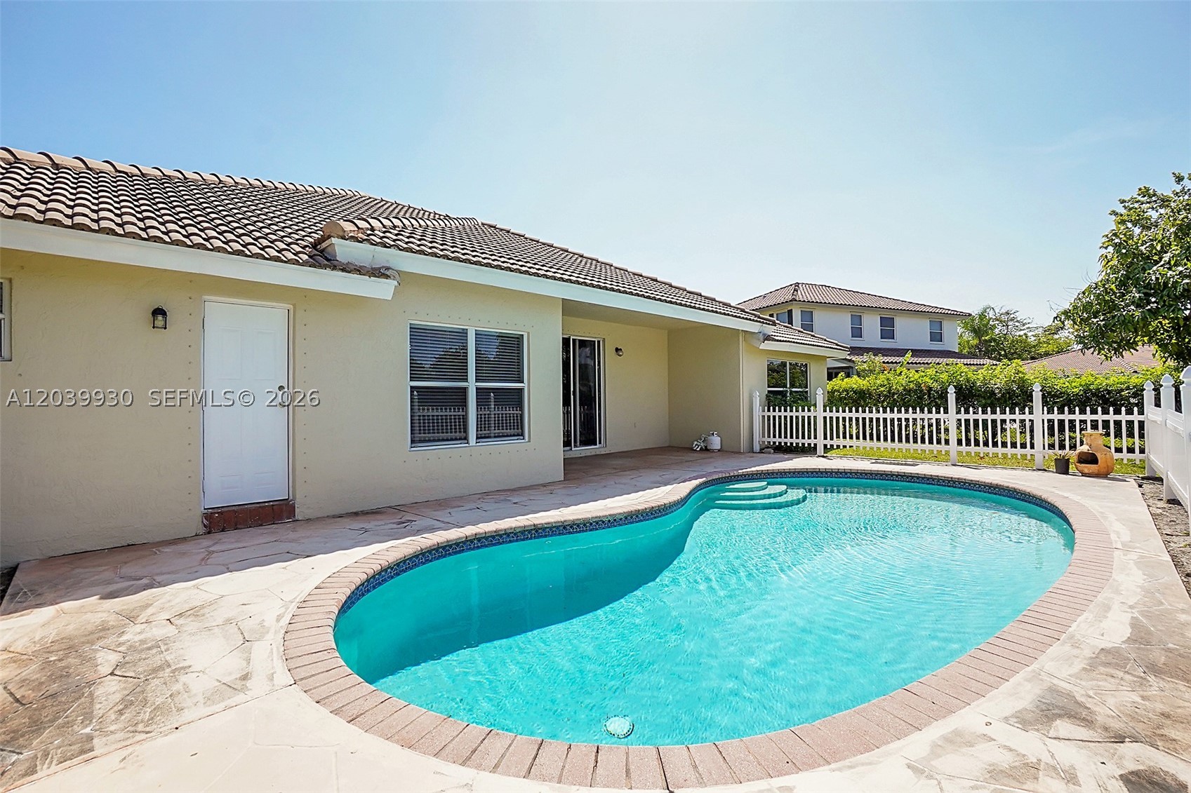 1574 NW 103rd Ter, Coral Springs FL 33071