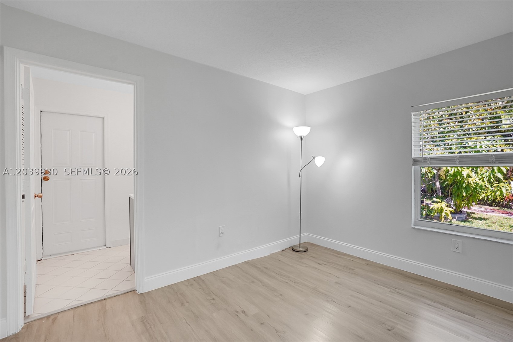 1574 NW 103rd Ter, Coral Springs FL 33071