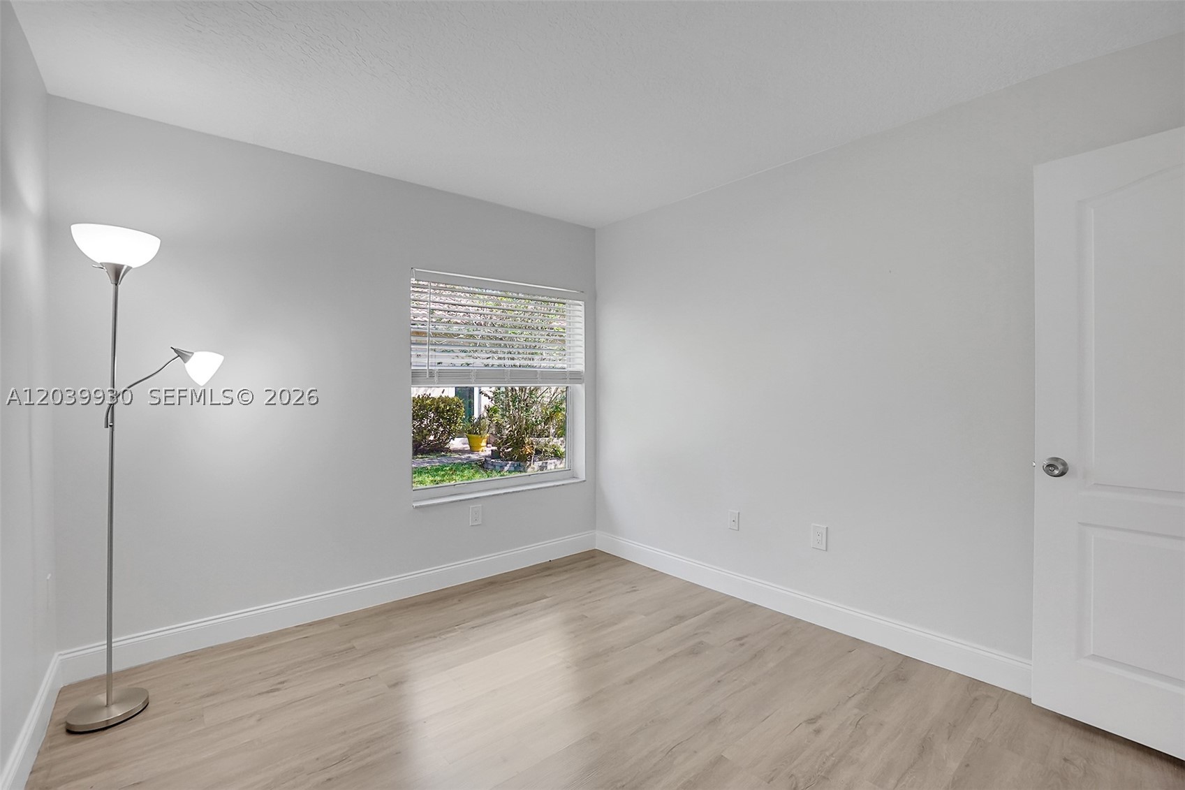 1574 NW 103rd Ter, Coral Springs FL 33071