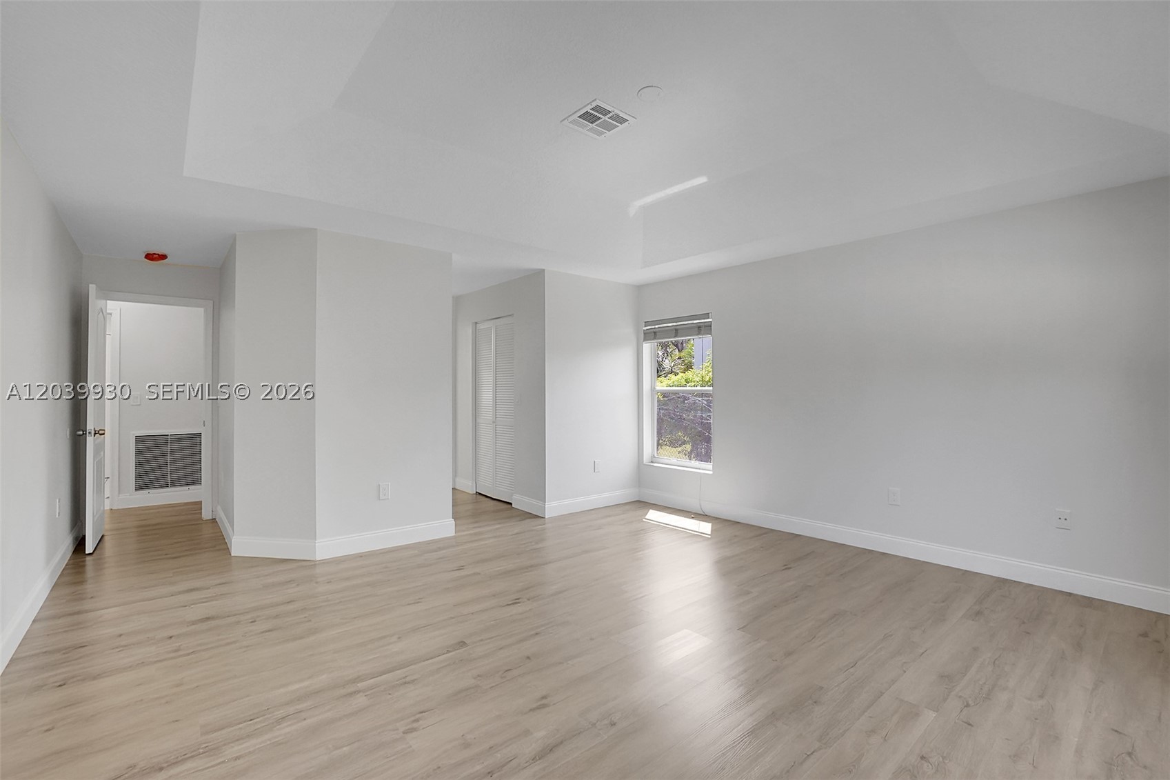 1574 NW 103rd Ter, Coral Springs FL 33071