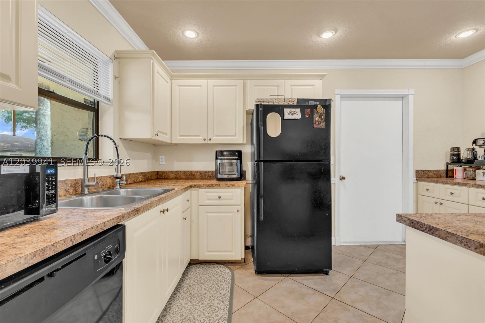 6633 N Parkway Dr #5-7, Margate FL 33068