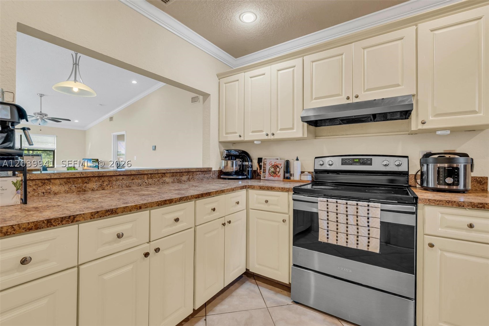 6633 N Parkway Dr #5-7, Margate FL 33068