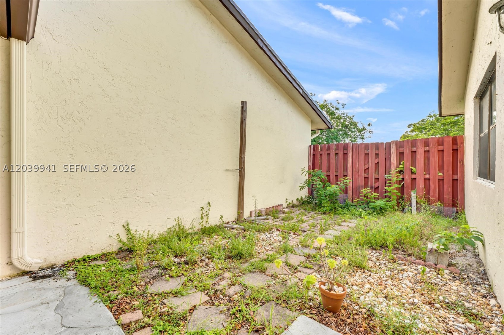 6633 N Parkway Dr #5-7, Margate FL 33068