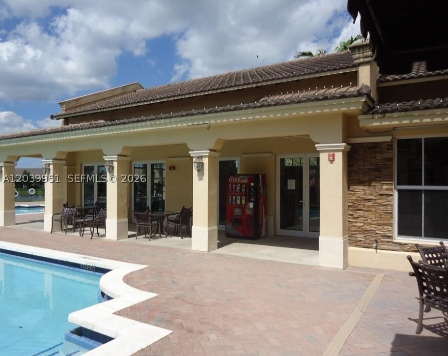 930 NE 34th Ave #202, Homestead FL 33033