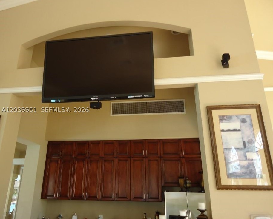 930 NE 34th Ave #202, Homestead FL 33033