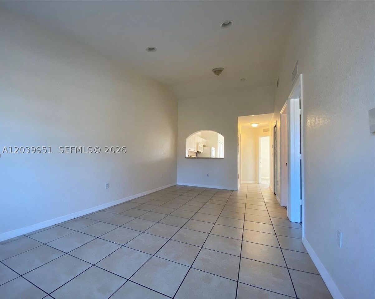 930 NE 34th Ave #202, Homestead FL 33033